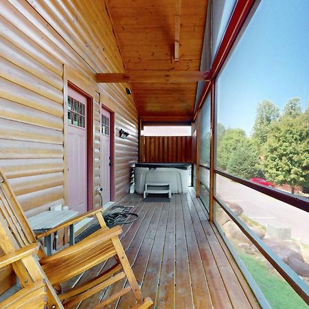 White Oak Resort Southern Comfort Gatlinburg Bagian luar foto